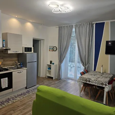 Mauro Bilo Flat B La Spezia